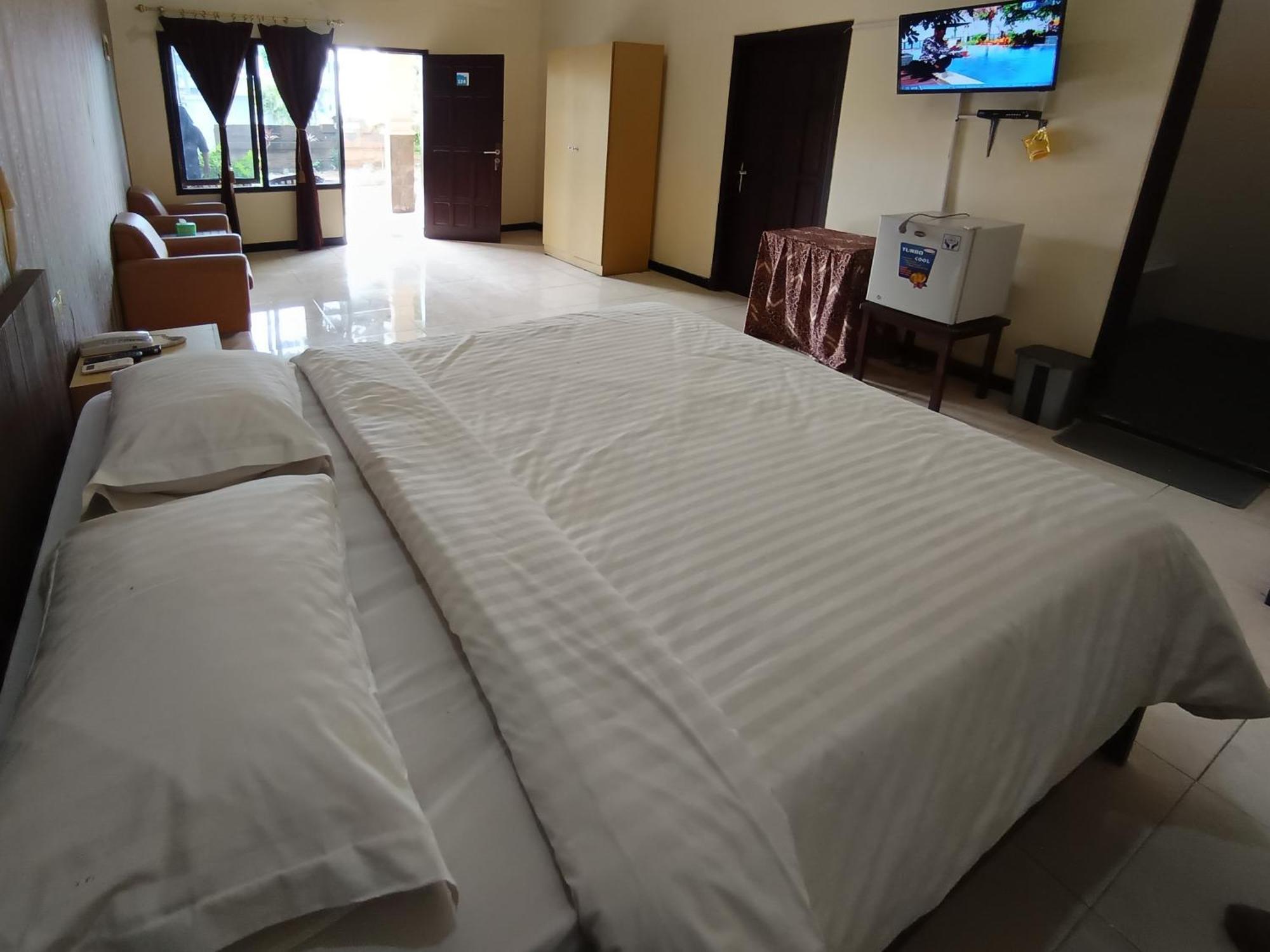 Hotel Gita Puri Redpartner Blitar Zewnętrze zdjęcie