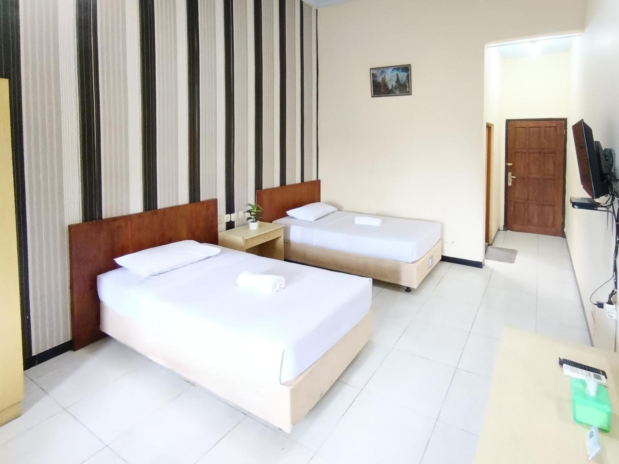 Hotel Gita Puri Redpartner Blitar Zewnętrze zdjęcie